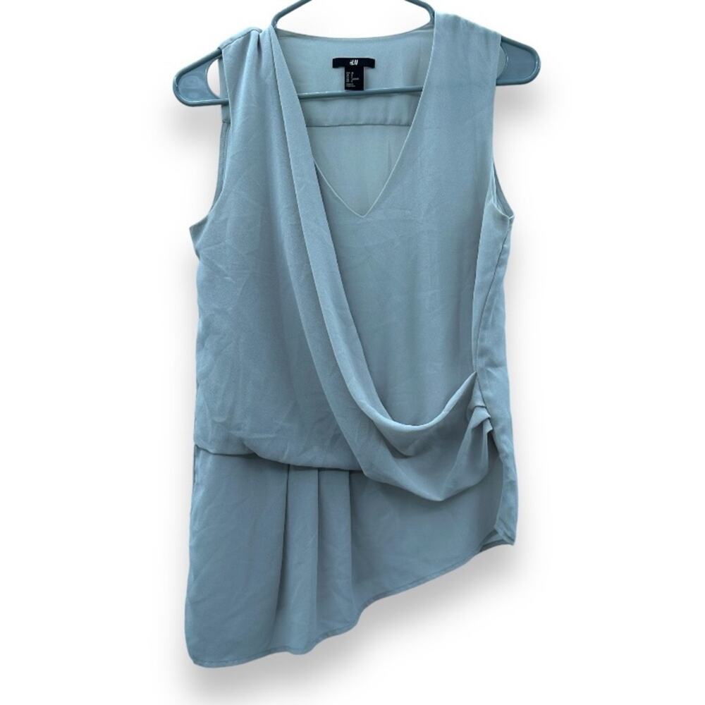 H&M Light Gray‎ Sleeveless Asymmetrical Draped Semi Sheer V Neck Top Size 6